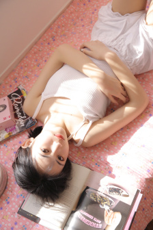 低头不见抬头见